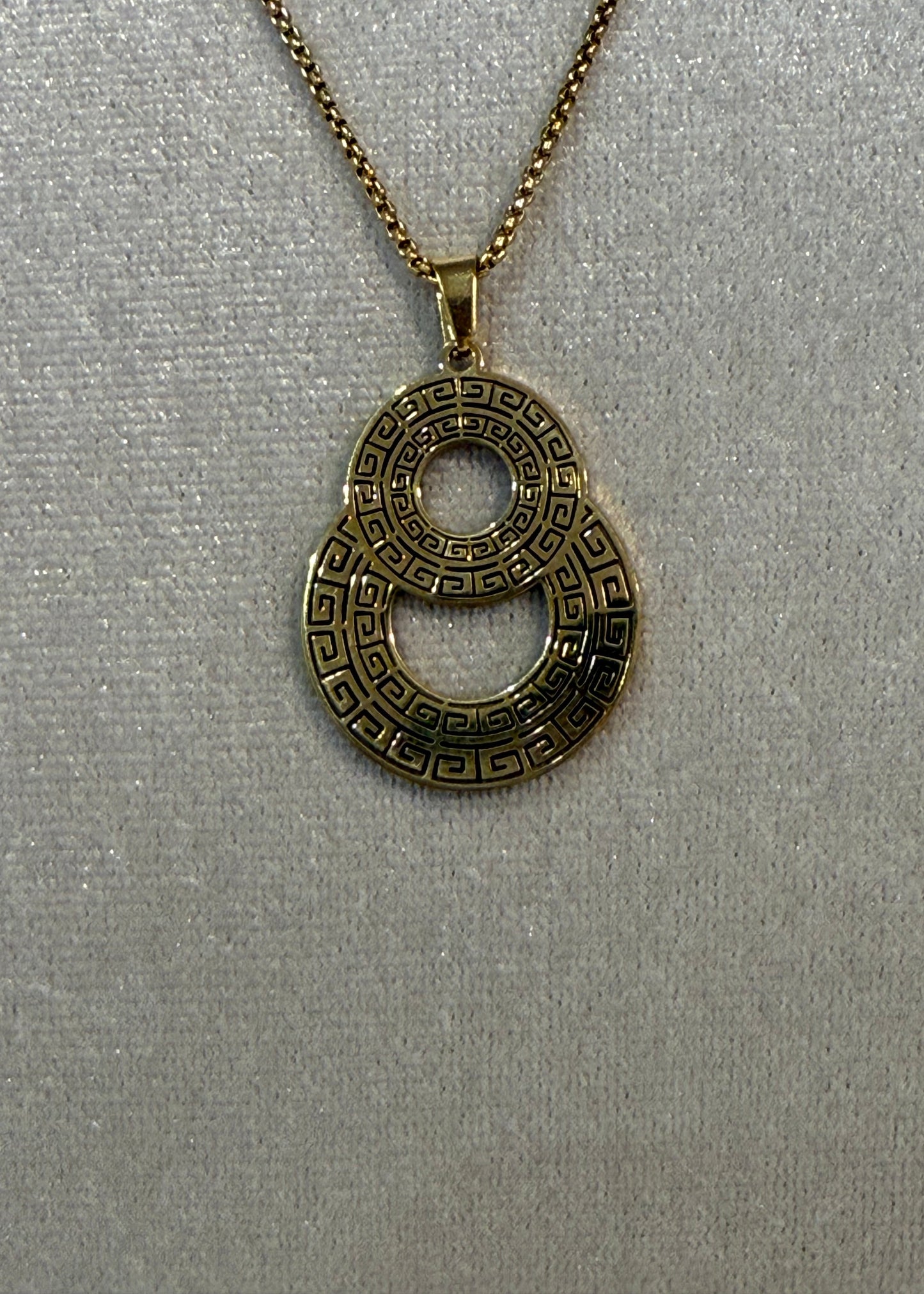 Collar Eclipse Dorado