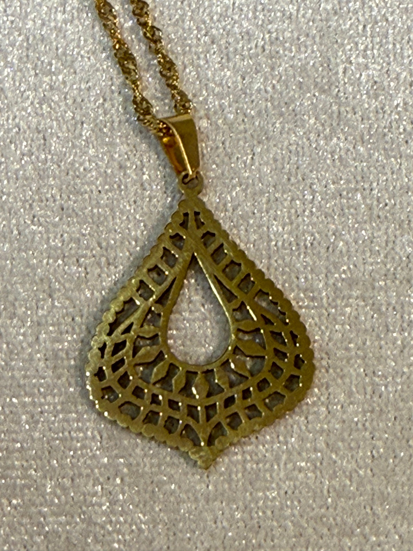 Collar Lágrima Dorada