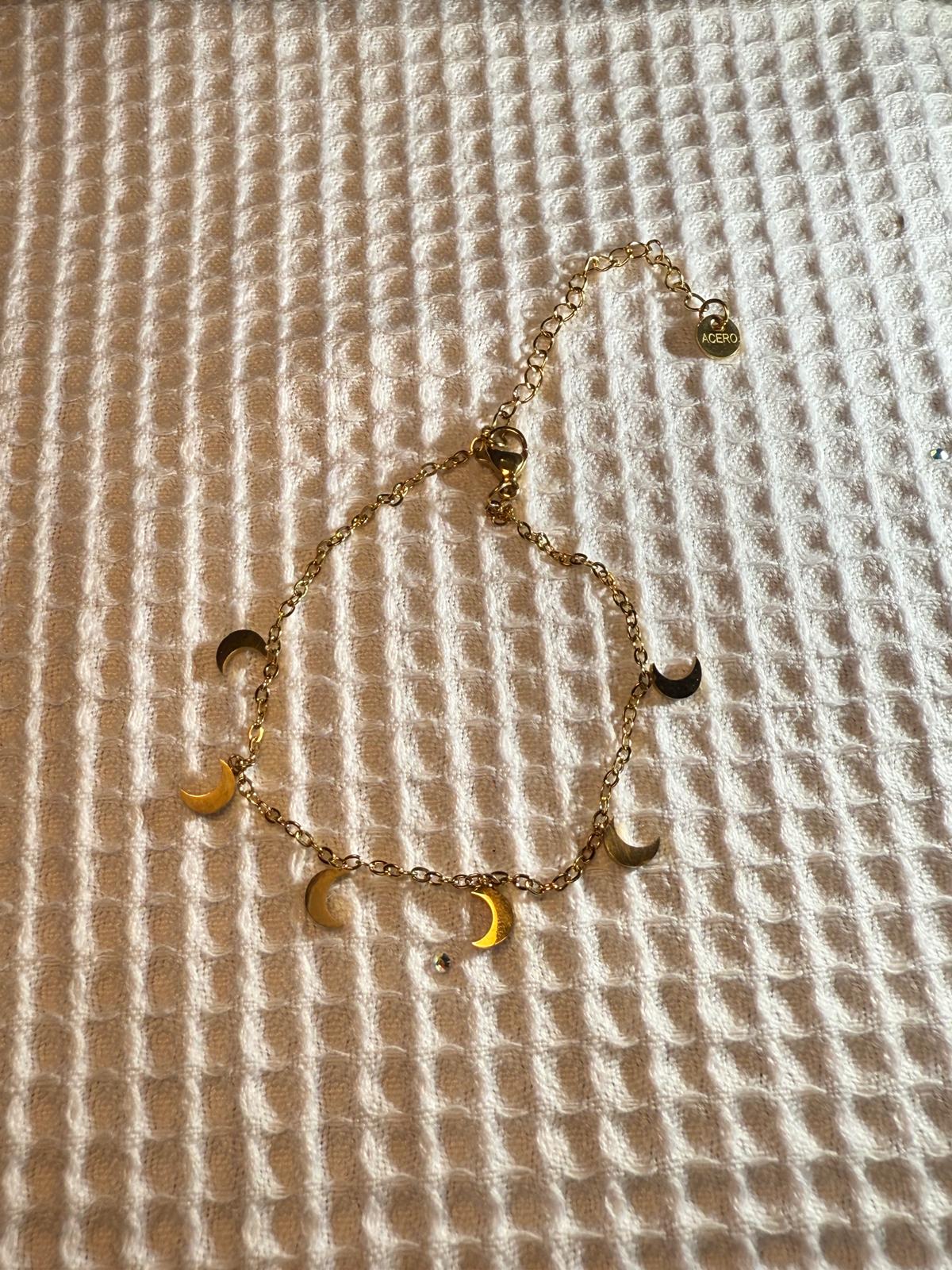 Pulseras Lunas Doradas